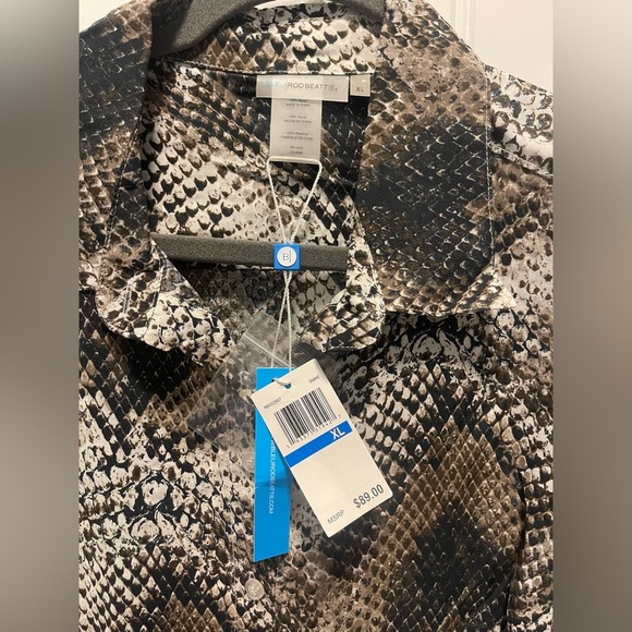 Bleu by Rod Beattie
Snake Print swim coverup
Size XL
NWT - Picture 3 of 3